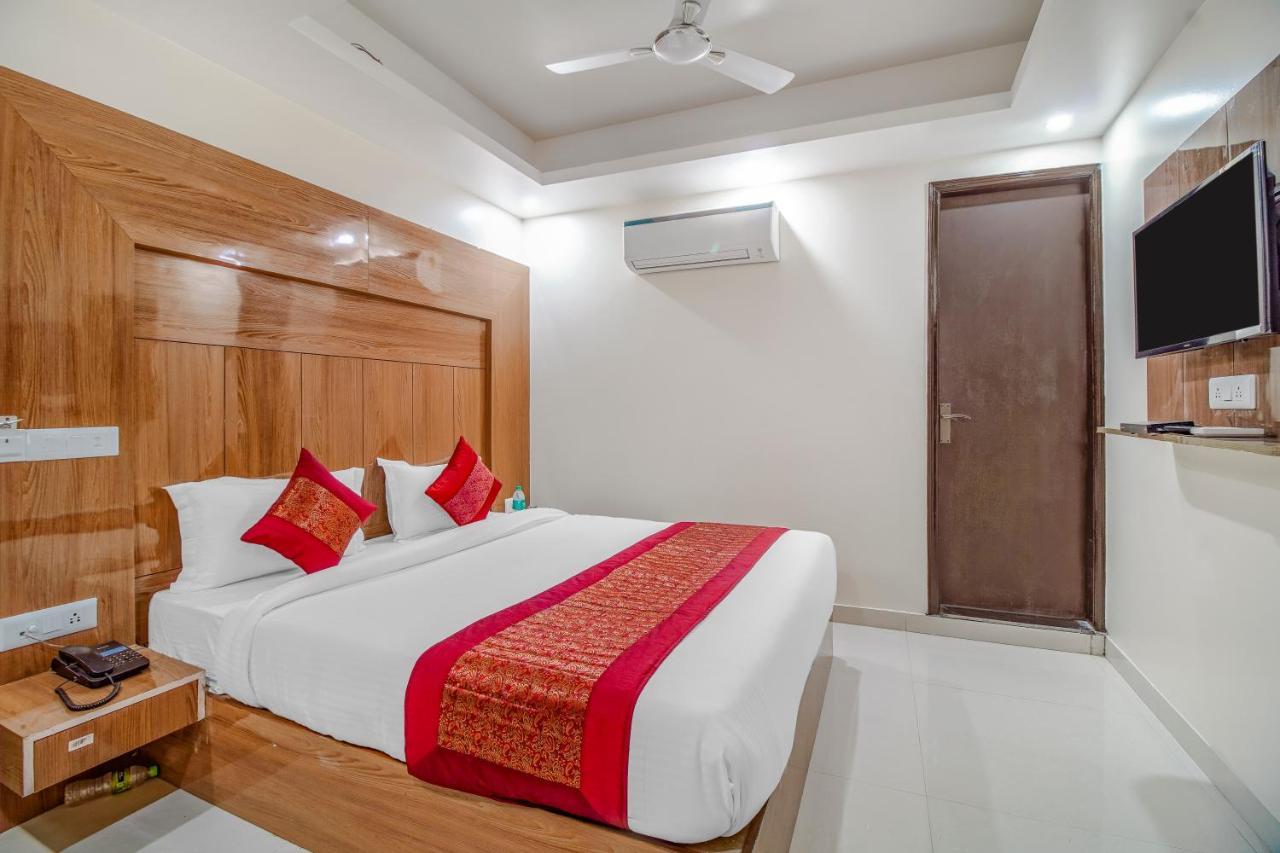 Hotel Classic Paradise New Delhi Eksteriør billede