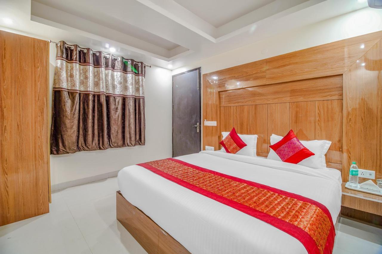 Hotel Classic Paradise New Delhi Eksteriør billede