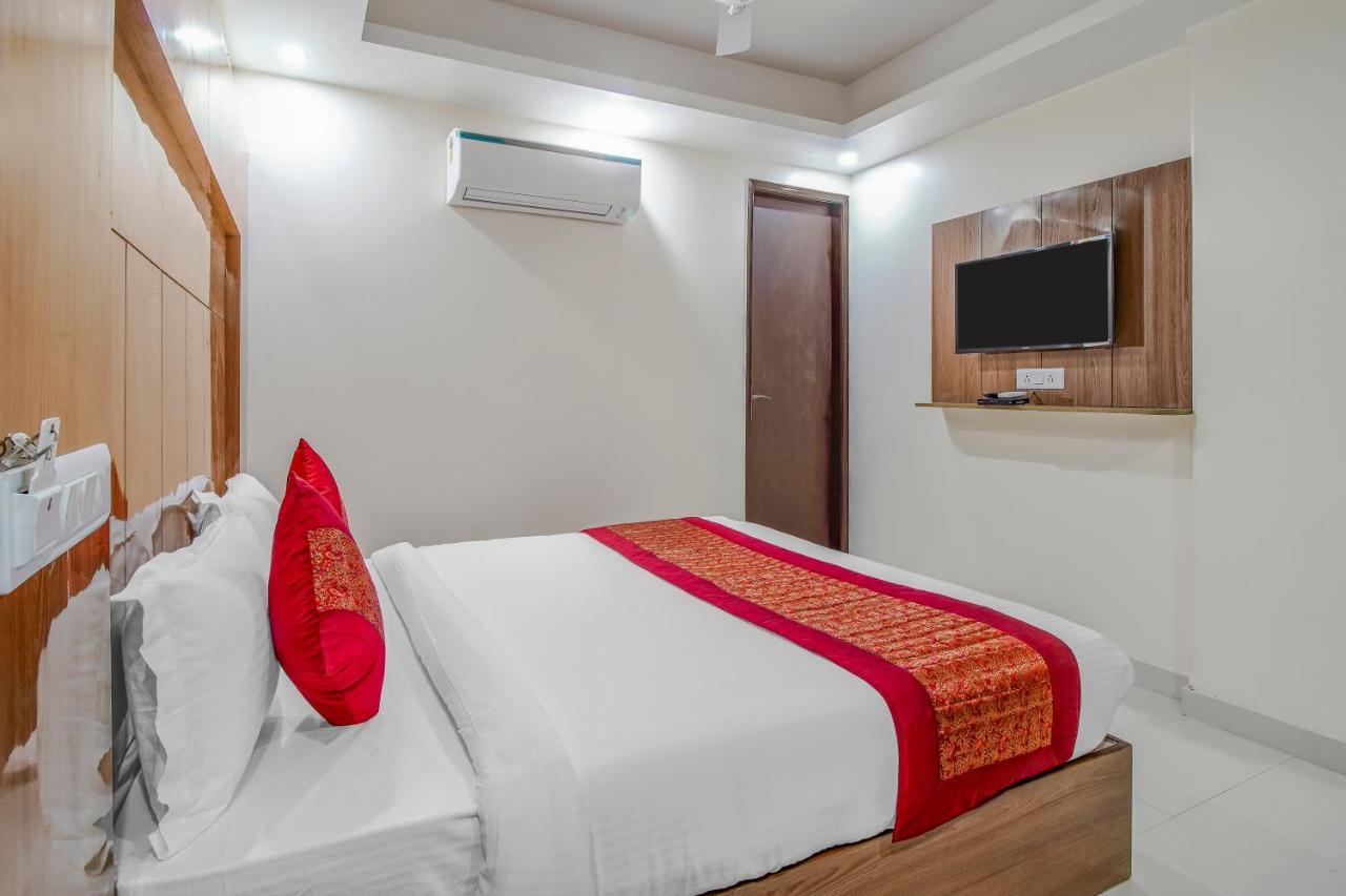 Hotel Classic Paradise New Delhi Eksteriør billede